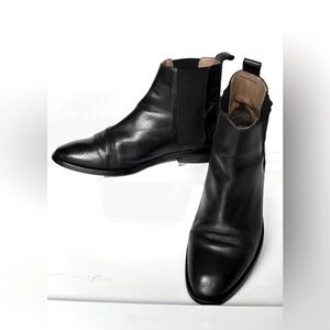 Everlane The Modern Chelsea Leather Ankle Boot in Black Size 9